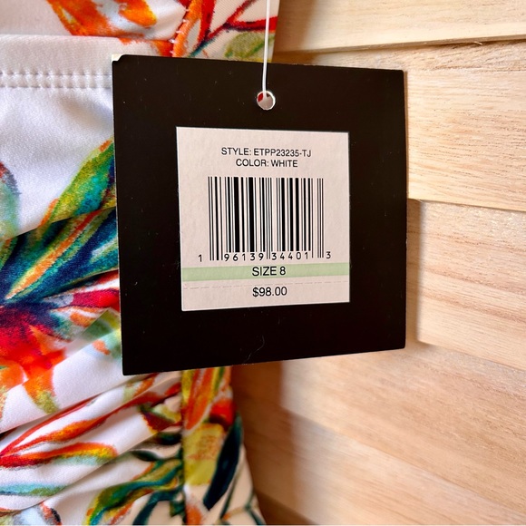 SOLD!! Ellen Tracy Swim | Floral Keyhole Halter One-Piece Swimsuit - Picture 3 of 8